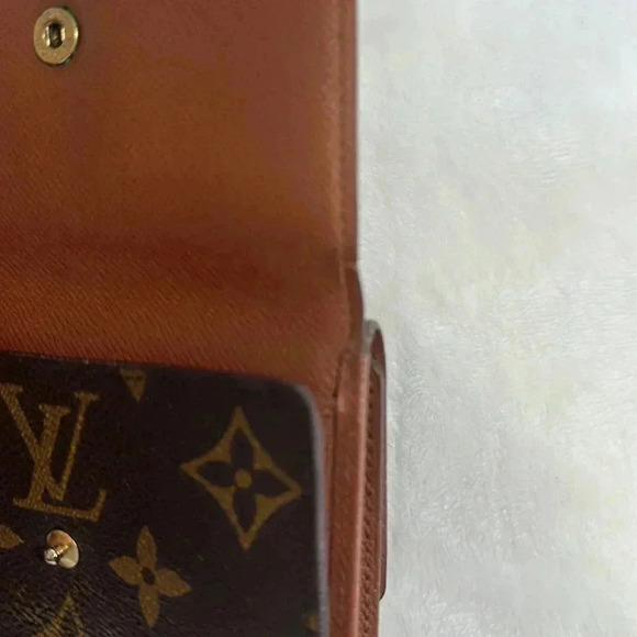 Louis Vuitton Elise Wallet Monogram Canvas - Picture 4 of 11